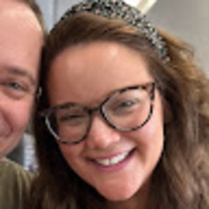 Meet your Posher, Caitlin